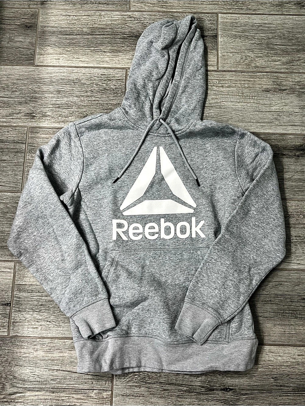 Reebok Men's Small Delta Logo Fleece Pullover Hoodie Delta Logo Fleece Pullover